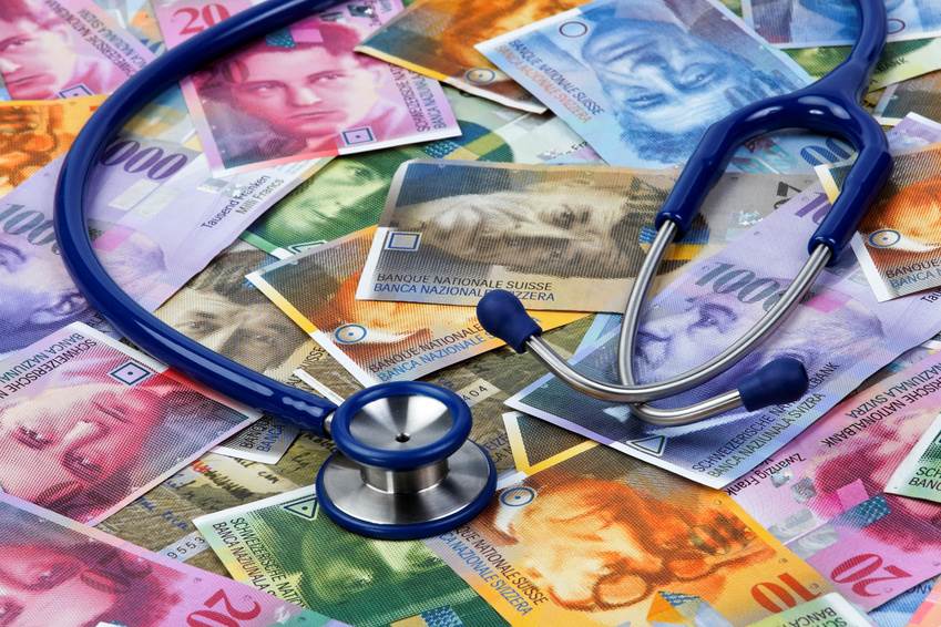 Geld-Pharma-Arzt-Gesundheitskosten-Krankenkassenprämien